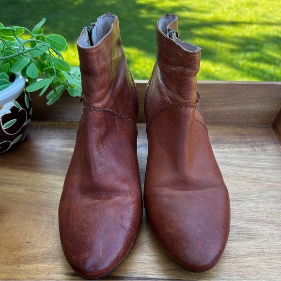 FRYE Steffi Ankle Bootie Side Zip Size 6.5 - Picture 3 of 15